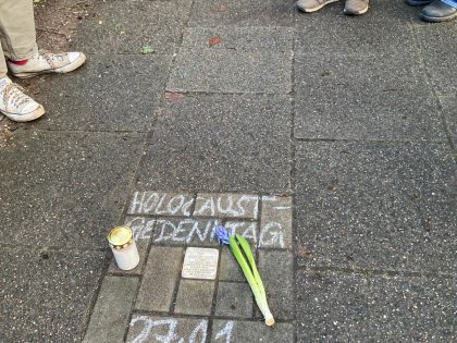 Holocaustgedenktag: Stolpersteine erinnern an die Opfer und mahnen zum Handeln